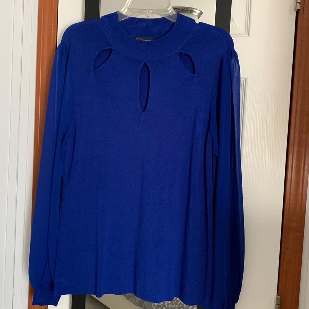 New never used sweater